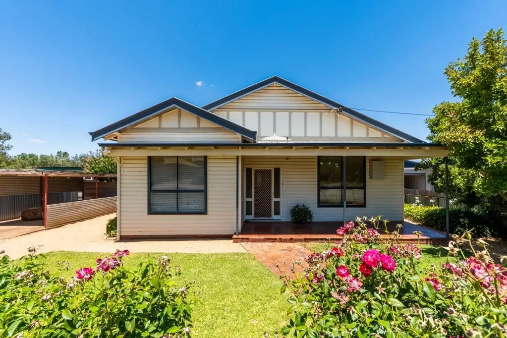 164 Britannia Street, Temora, NSW 2666