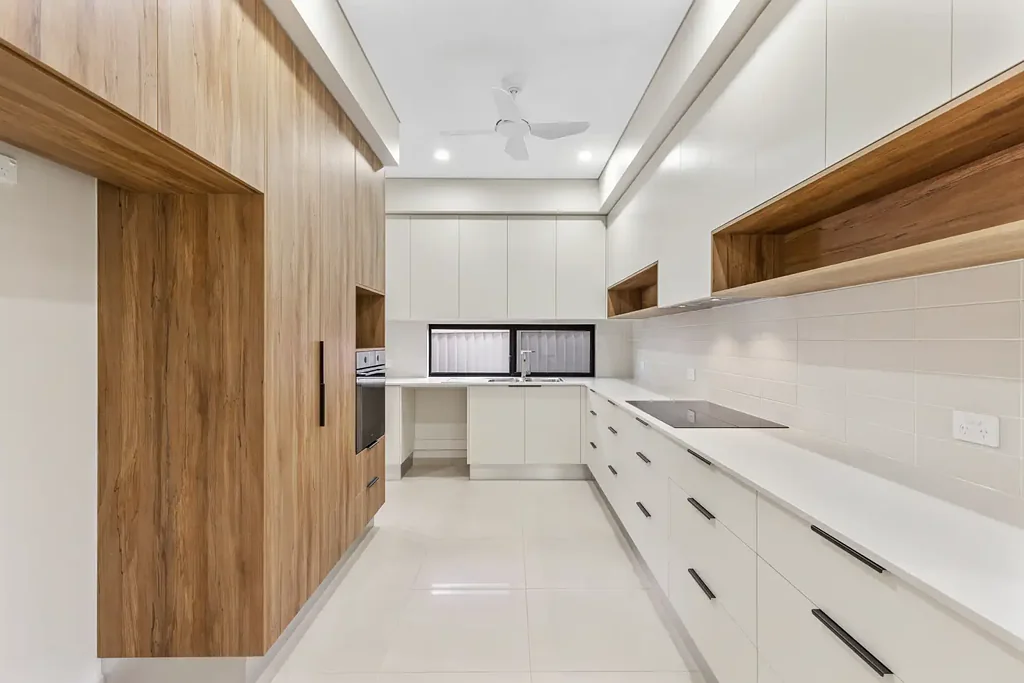 Stunning Brand New Home