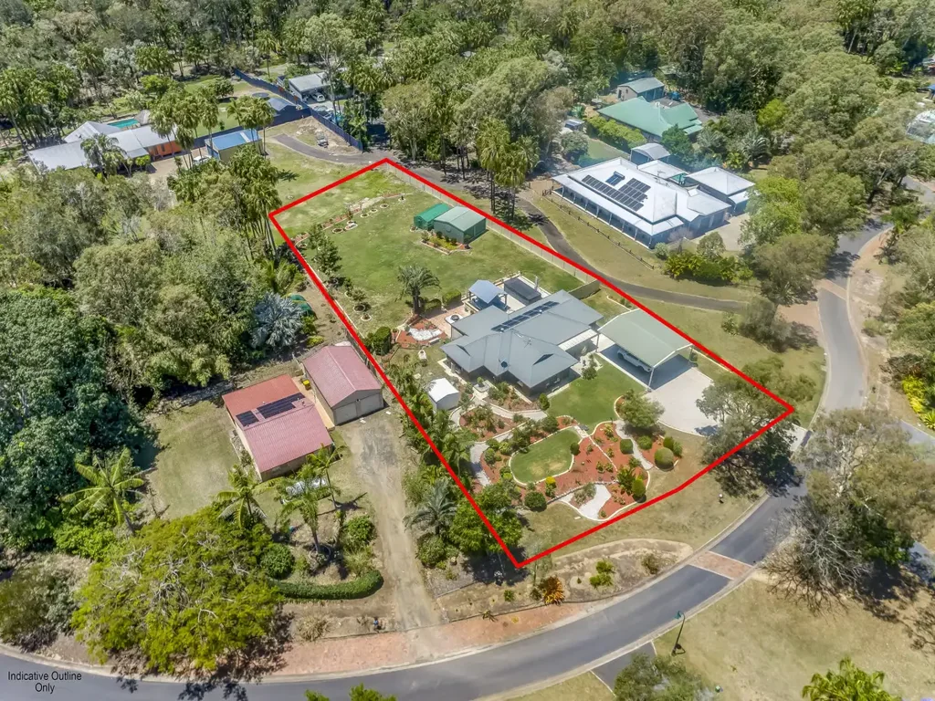 Moore Park Beach 4બેડરૂમ Stunning 4 Bedroom Brick Home on Park-Like 2860m2 - Close to Beach