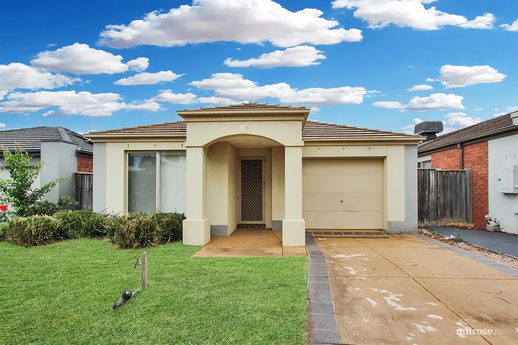 Family Home, In Popular Tarneit Spot!