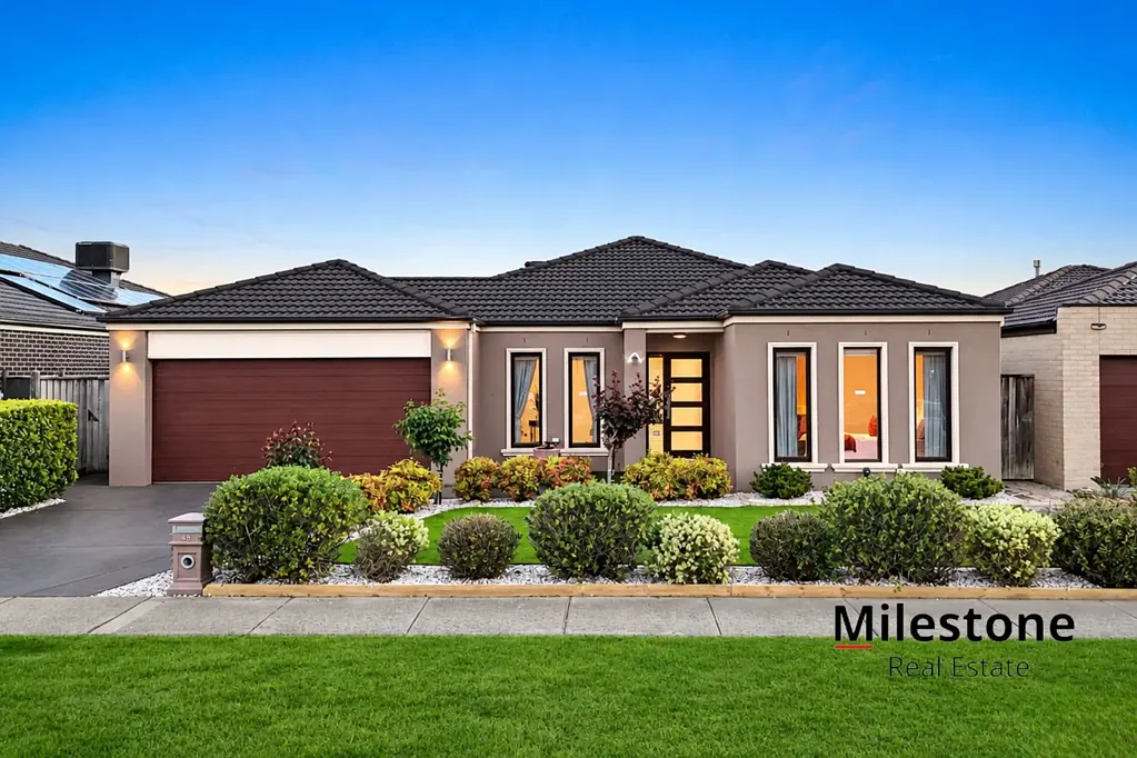 Lyndhurst 5कमरा Prestige, Comfort & Style | Elegant Modern Family living at its Finest!!