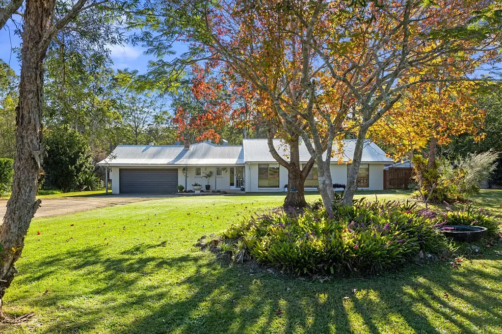 27 Hillview Drive, Yarravel, NSW 2440