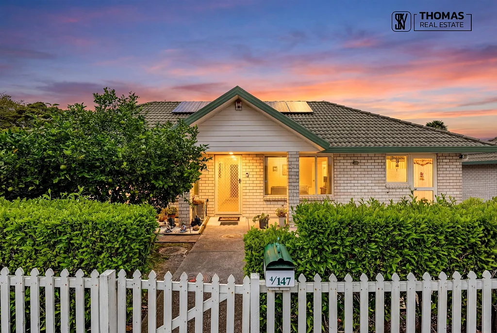 Manurewa 3房  3-Bedroom Brick & Tile Beauty