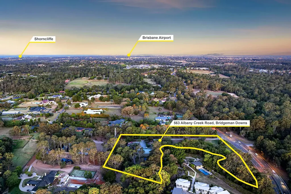 563 Albany Creek Road, Bridgeman Downs, QLD 4035