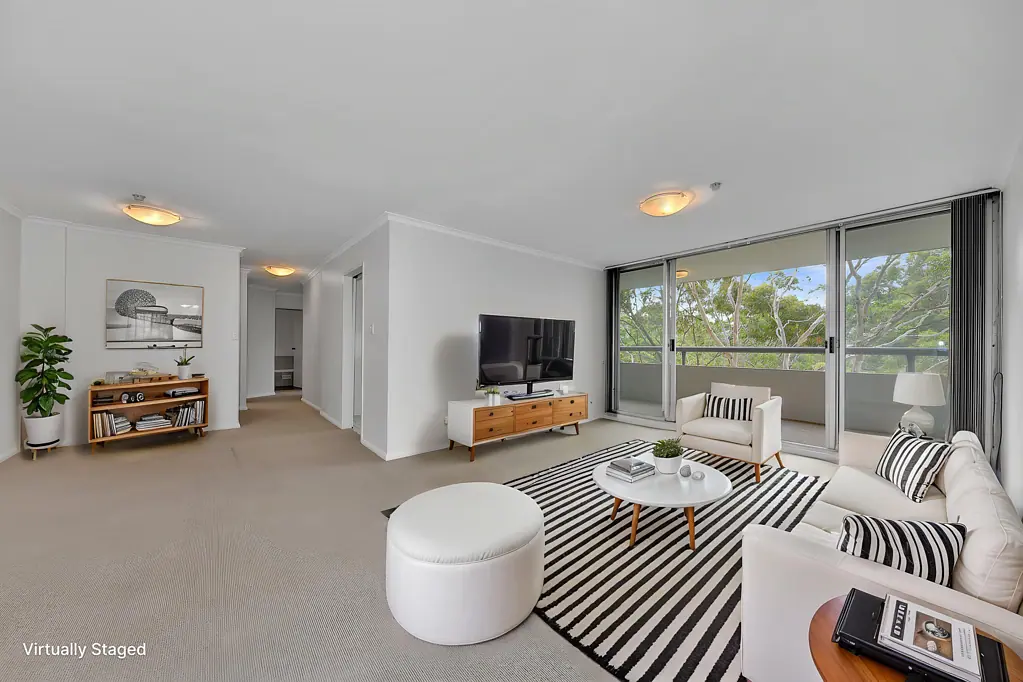 Spacious, Private and Peaceful with Sunny Aspect!