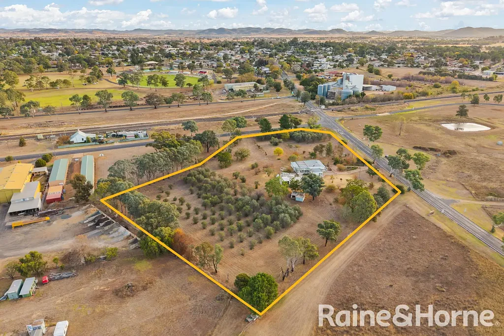 Gulgong 3 Bedroom Rare Dual-Title Opportunity with Future Potential