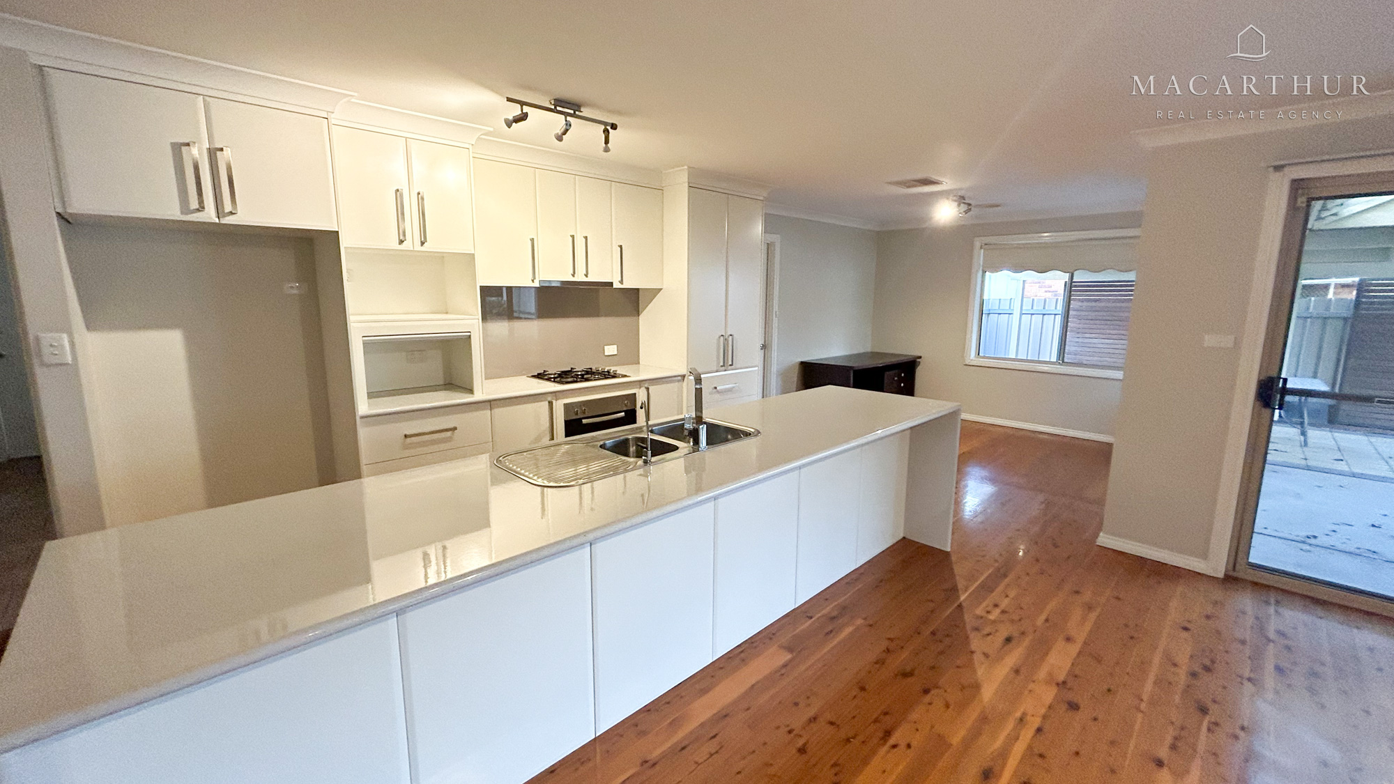 12 WONKANA RD, GLENFIELD PARK NSW 2650, 0 રૂમ, 0 બાથરૂમ, House