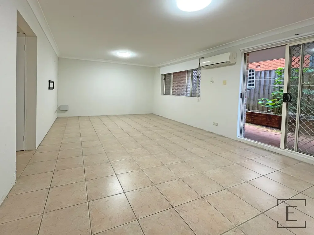 Ground Floor Apartment - Desirable Living Space