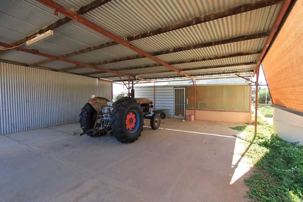 Peaceful Rural Living on a Working Farm