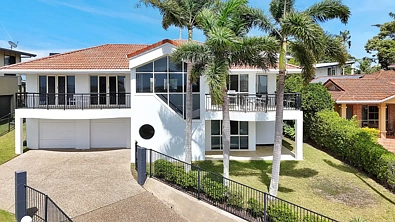 Mount Pleasant 5房  ELEVATED ELEGANCE; MAJESTIC VIEWS; TIMELESS APPEAL IN PRESTIGIOUS ENCLAVE OF STUNNING HOMES