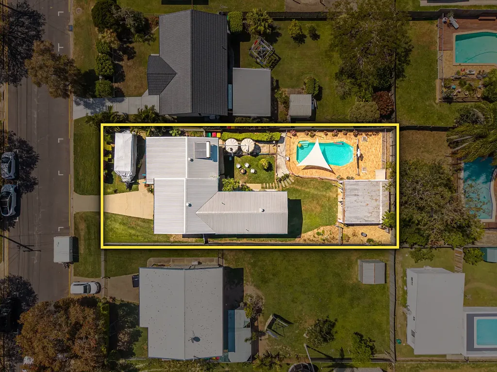 Redcliffe 5 Slaapkamer Redcliffe Family Haven with Pool, Alfresco Entertaining & Versatile Living
