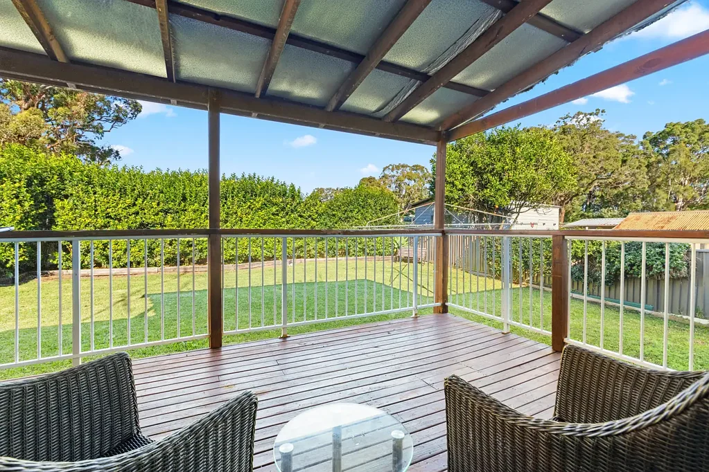 Mannering Park 3房  A Light-Filled Coastal Home with Space, Style and Flexibility