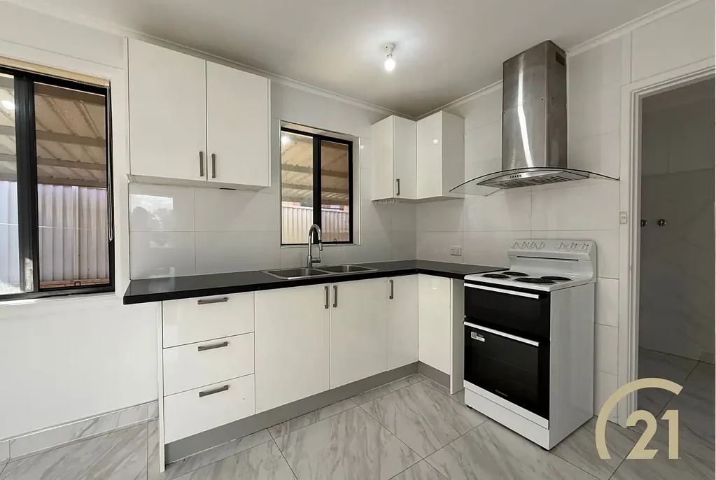 3 BEDROOM FAMILY HOME!