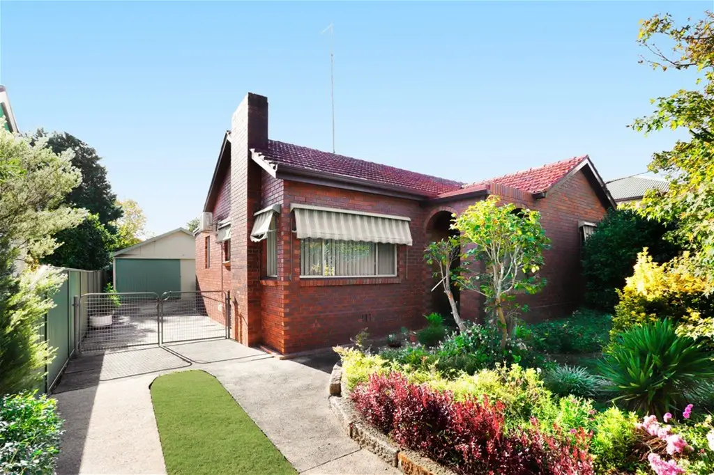 Campbelltown 3 Bedroom Charming family home on a Prime 600m Block - Endless Potential!