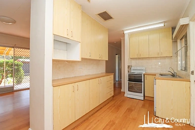 10 Jacobsen Crescent, Mount Isa, QLD 4825, 3 slaapkamers, 1 badkamers, House