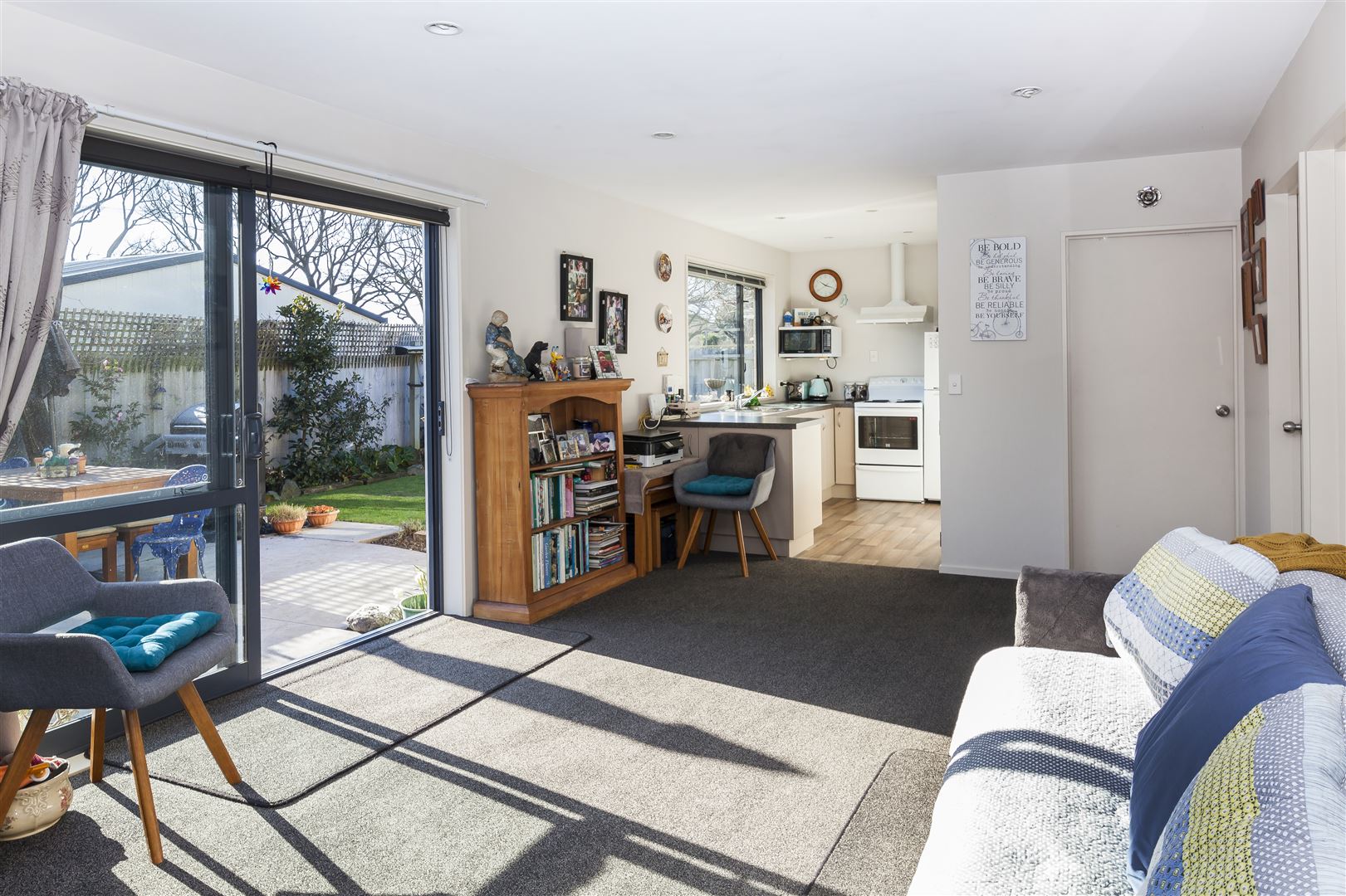 2d Ferndown Lane, Bromley, Christchurch, 2 ਕਮਰੇ, 1 ਬਾਥਰੂਮ