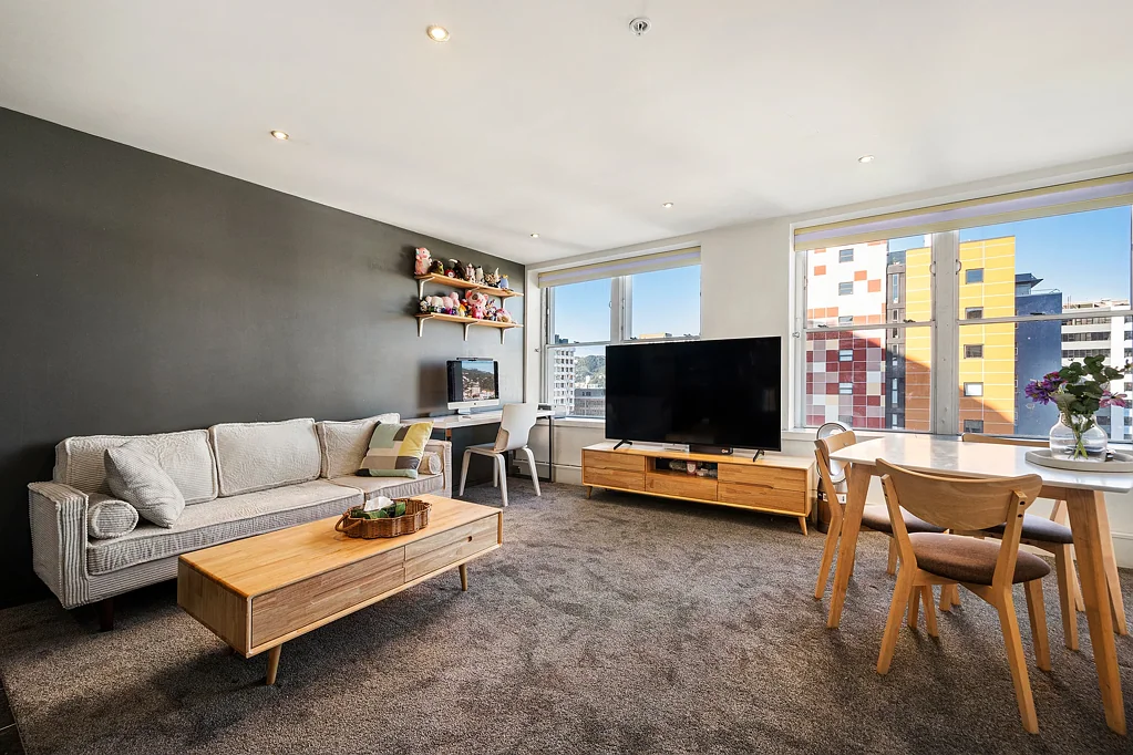 Thorndon 1 Bedroom A REAL TREAT IN THORNDON!