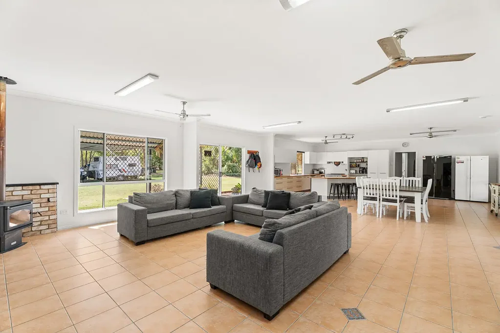 Pacific Haven 7房  2 Homes, 1 Incredible Acreage Lifestyle, Space for the Whole Family and Then Some