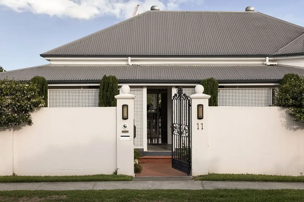 Toowong 6غرفة نوم Dignified family residence with views to the city