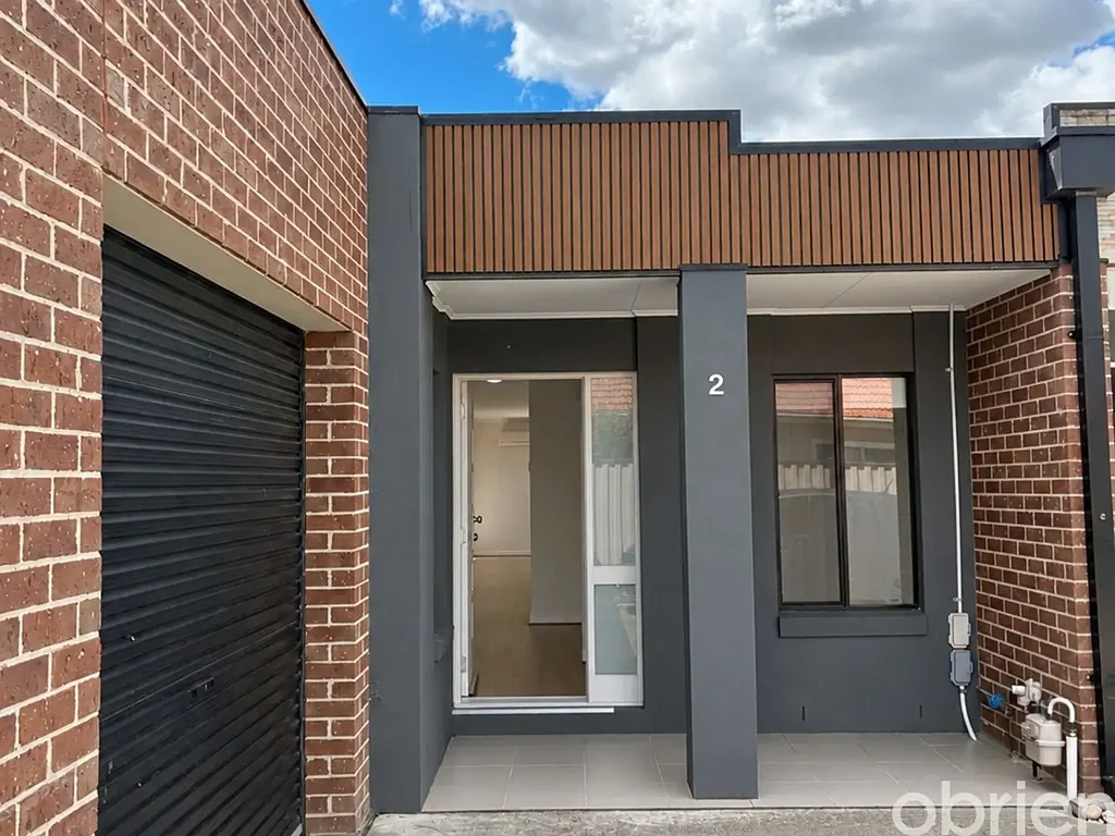 Iba Pa - 2/114 Biggs Street, St Albans, VIC 3021