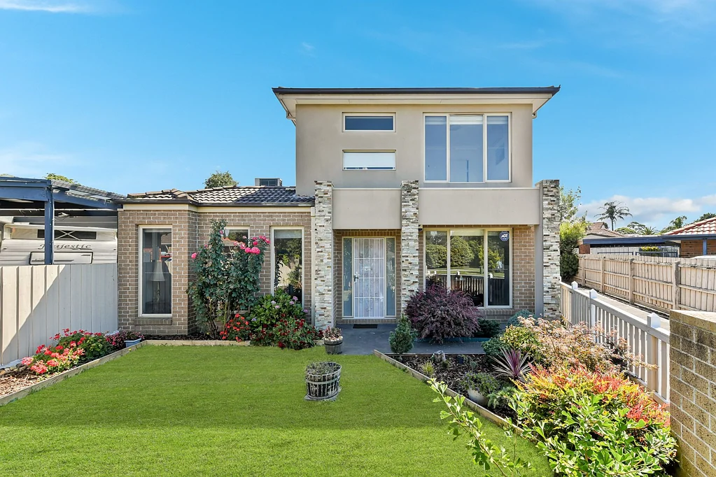 1/4 Daniher Close, Berwick, VIC 3806