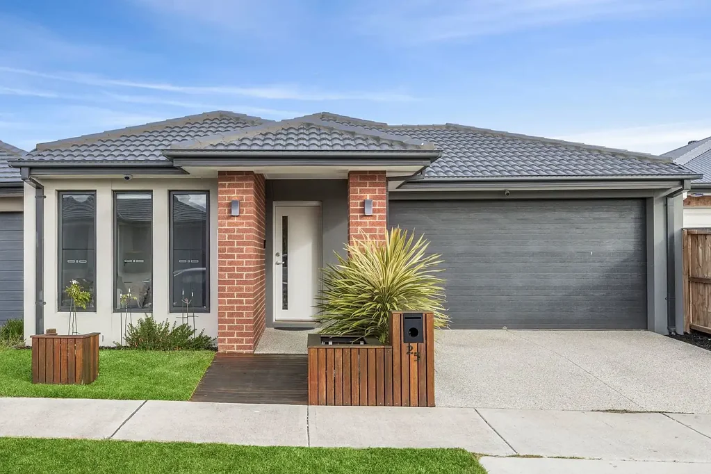25 Flannery Circuit, Charlemont, VIC 3217