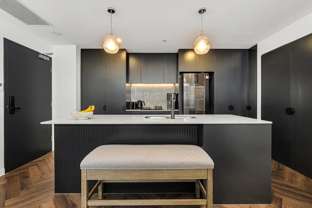 Spacious Modern Apartment in a Vibrant Lifestyle Location