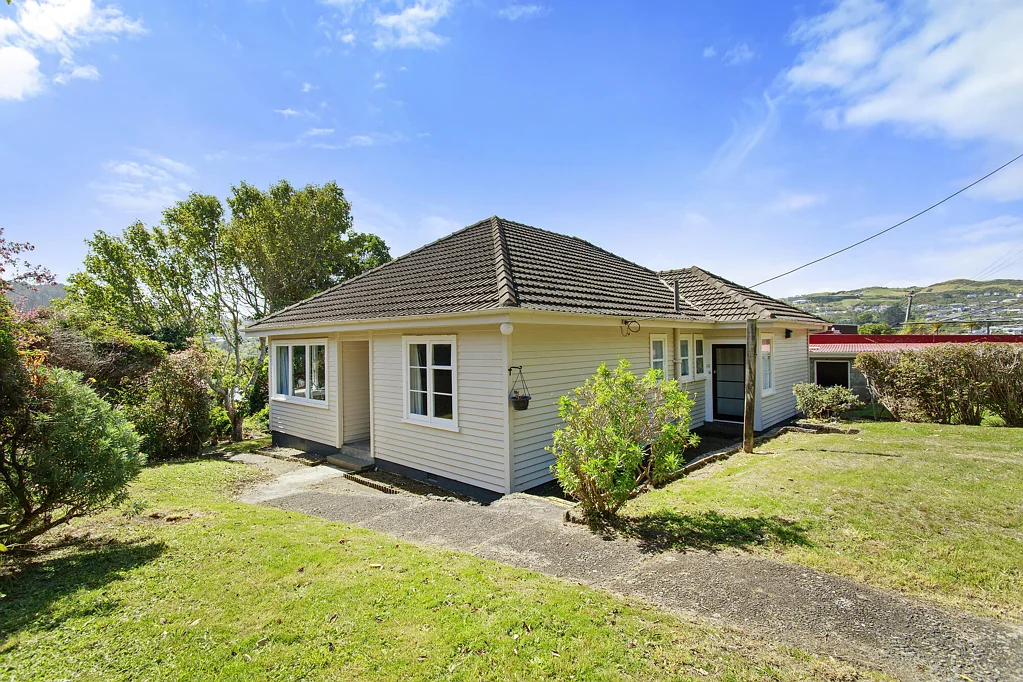 36 The Drive, Tawa, Wellington