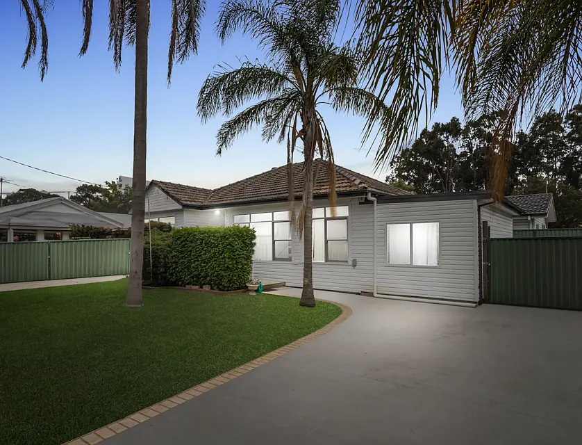 12 & 12A Benalong Street, St Marys, Outer Western Sydney, 6 phòng ngủ, 3 phòng tắm, House