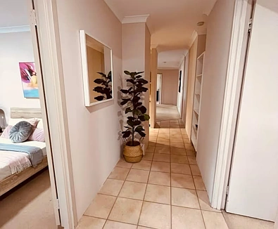 Private Ensuite Room (Queens Cottage) in Joondalup