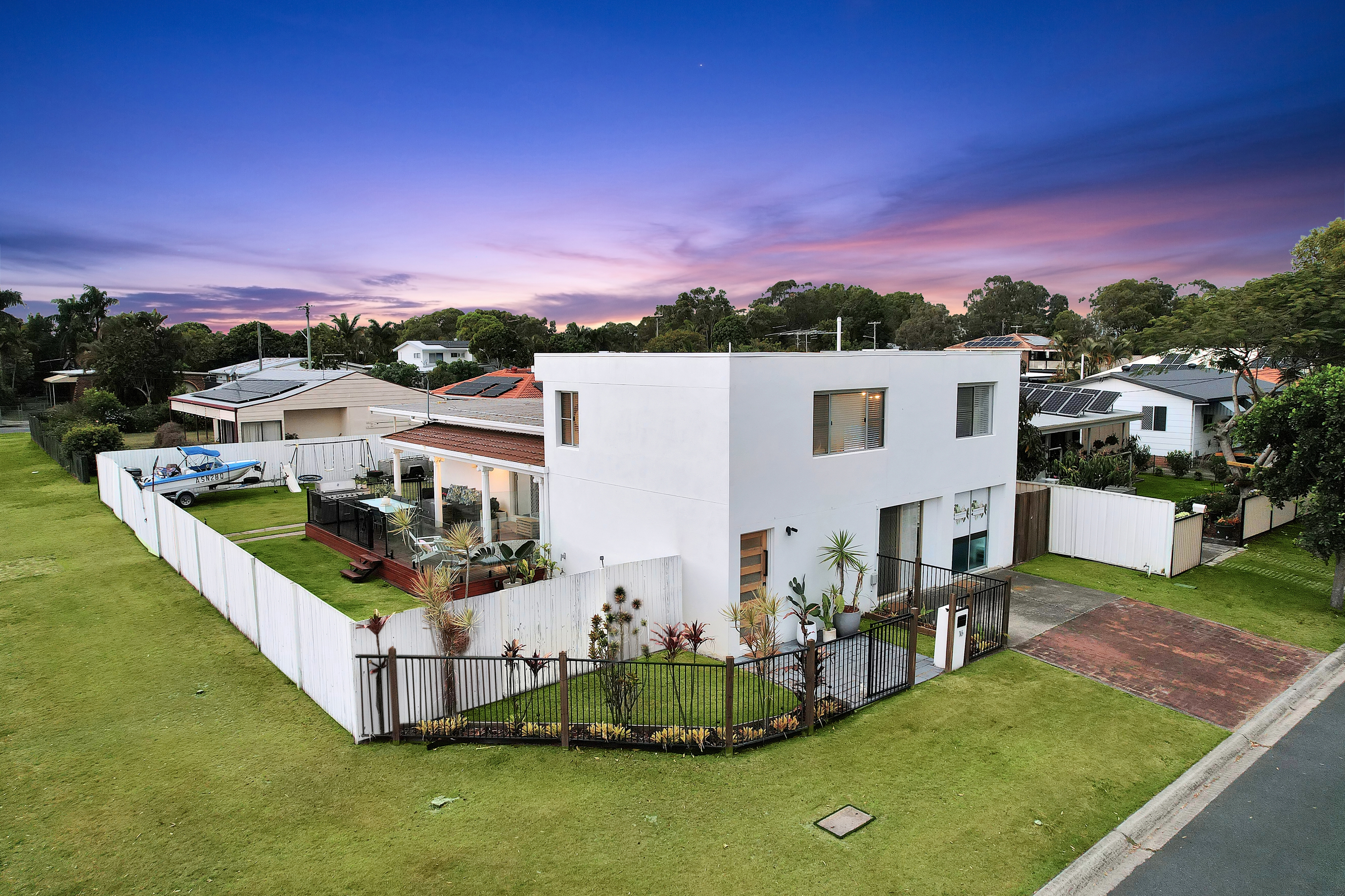 16 AVON AV, BANKSIA BEACH QLD 4507, 0房, 0浴, House