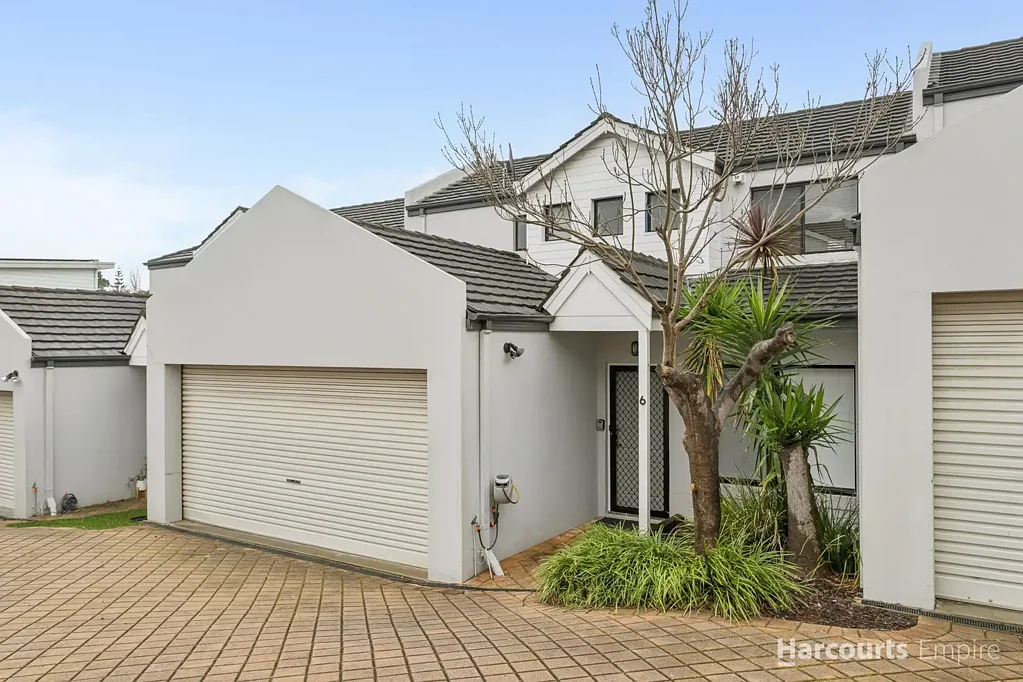 Coastal Living at it's Finest!