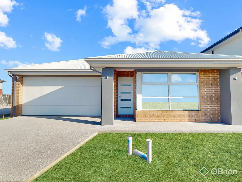 Energy efficient, Luxury living in Minta!