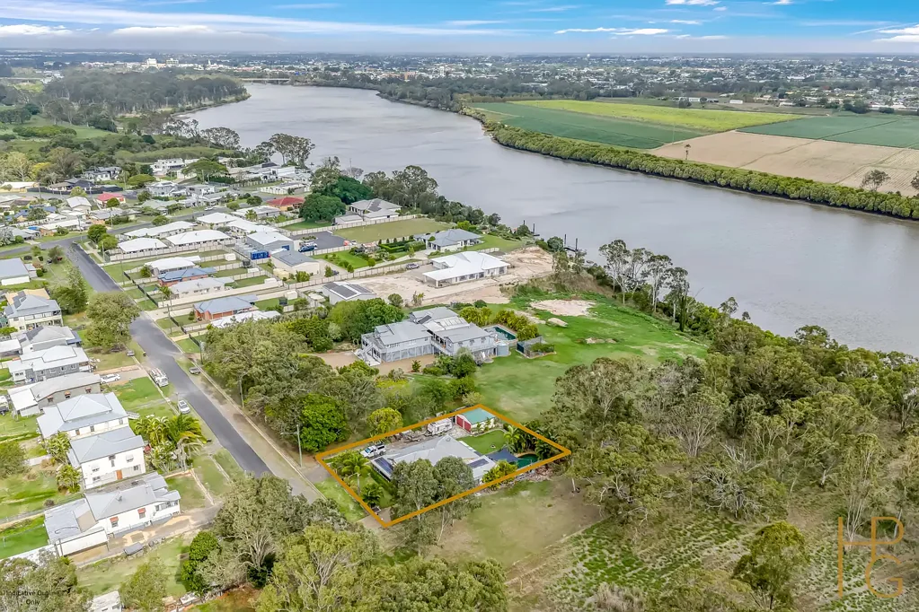 Bundaberg North 3 Slaapkamer Low-Set Queenslander with Country Charm, and Riverfront Lifestyle