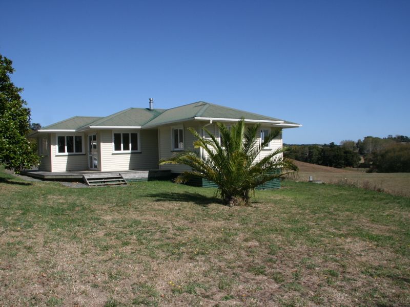 2241 Hetherington Road, Ruawaro