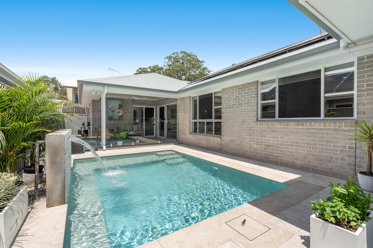 6 MANDER CT, WELLINGTON POINT QLD 4160, 0 Kuwarto, 0 Banyo, House