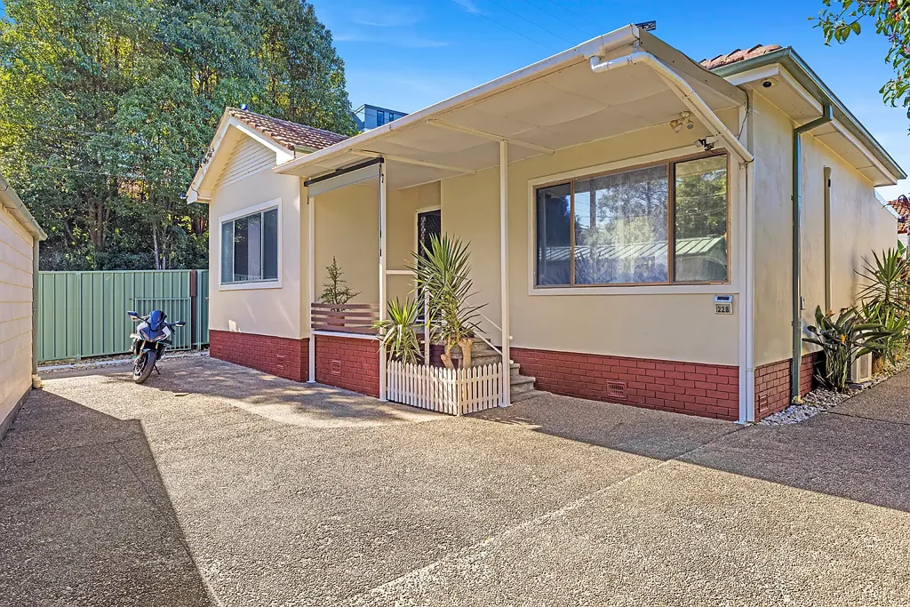 Miranda 3房  Ultra-Convenient Single Level Home
