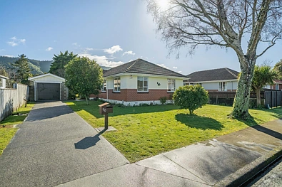 Heretaunga 3 Slaapkamer A Home to Make Your Own - Must Be Sold