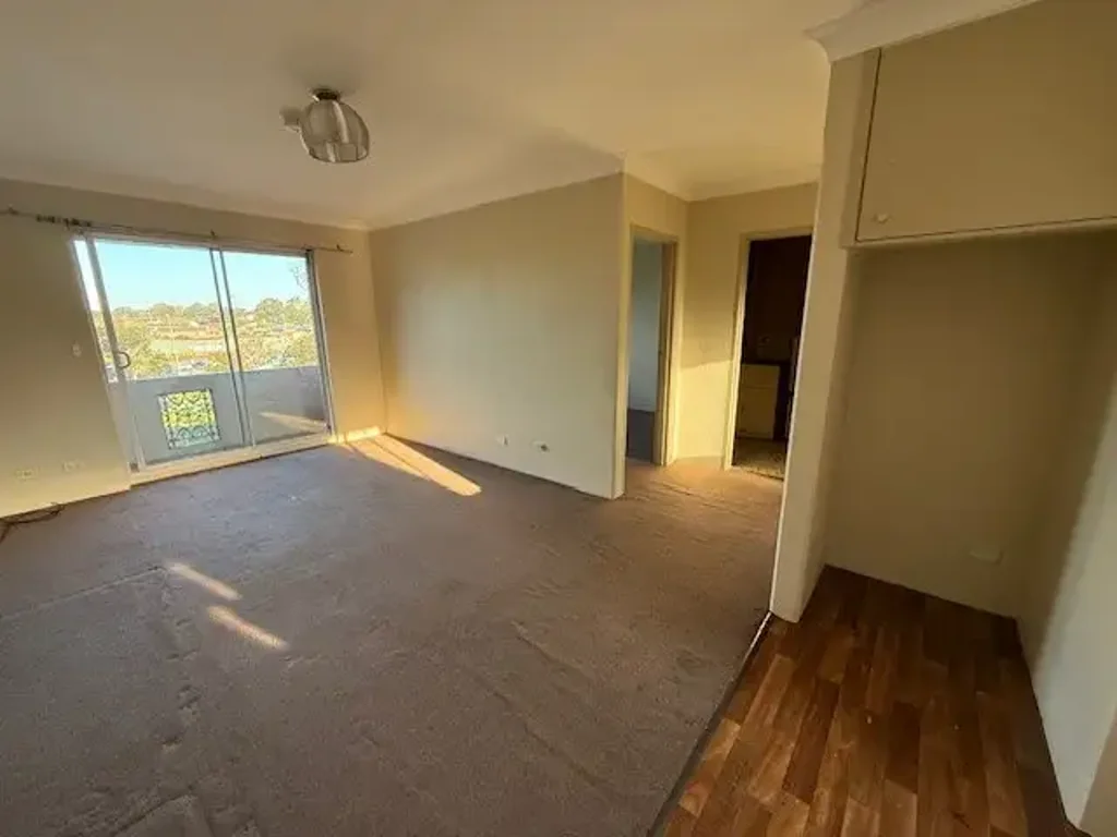 Top Floor Unit, Opposite Train Station!