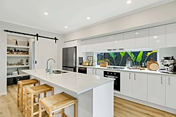 72 Kirsten Circuit, Nirimba