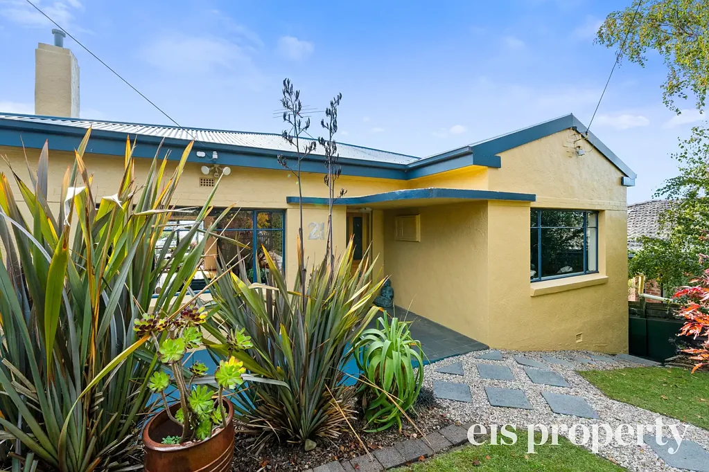 21 Suncrest Avenue, Lenah Valley, TAS 7008
