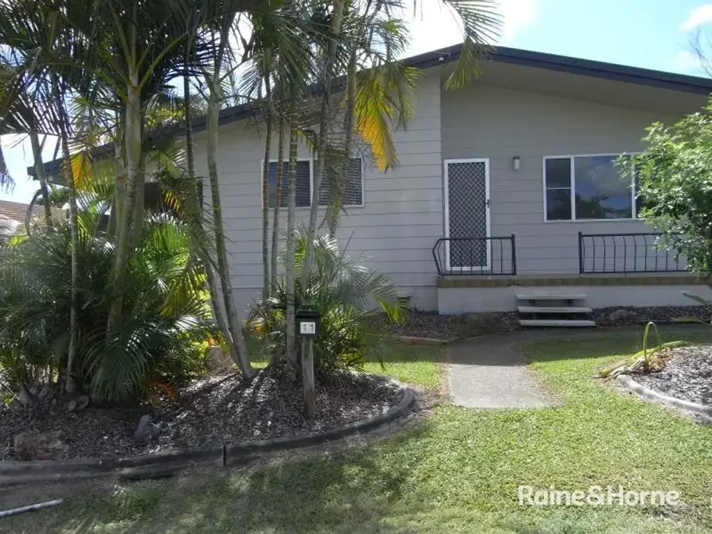 Walk to the Beach - Scarness