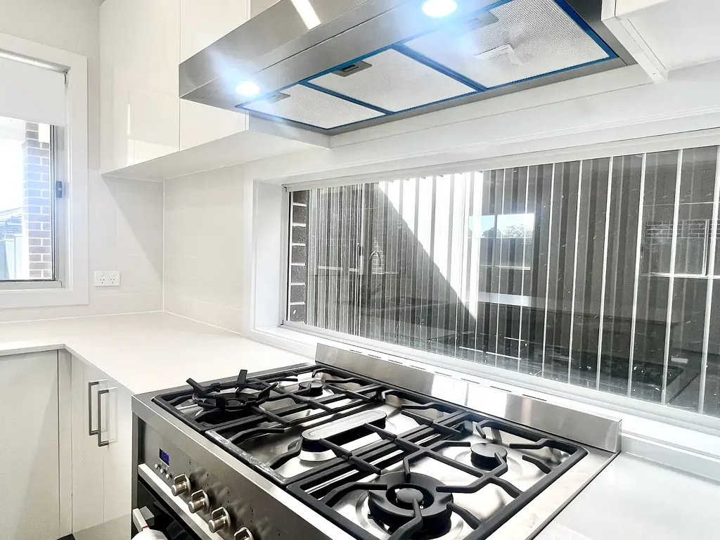 Deposit Taken! Need Your Place Leased? 0497 841 543 - Richard
