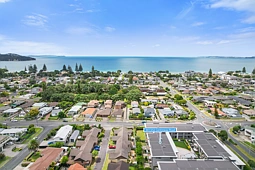 307/252 Centreway Road, Orewa