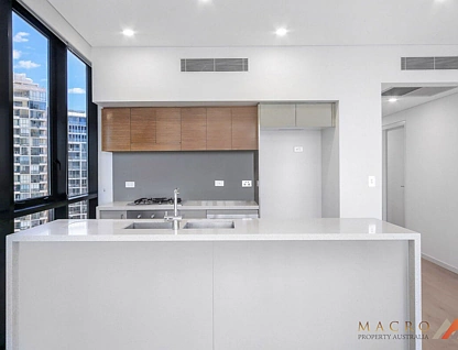 3103/718 George Street, Haymarket, Sydney CBD, 3 Kuwarto, 2 Banyo, Apartment
