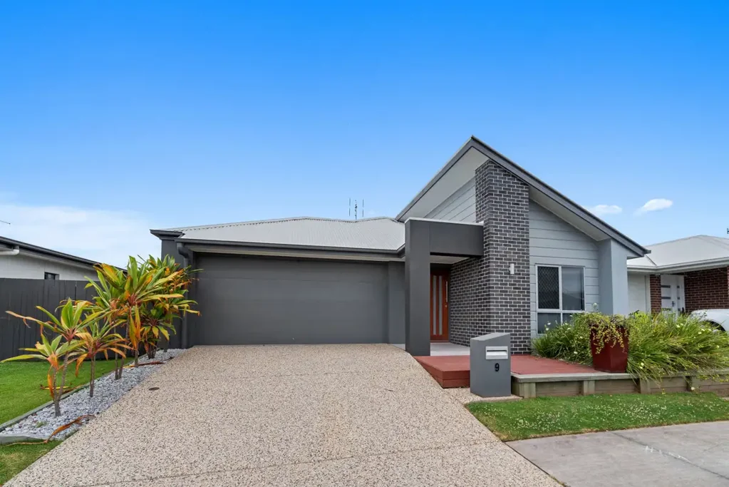 YOUR NEW NIRIMBA FAMILY HOME AWAITS