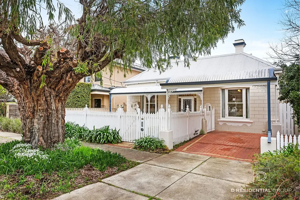 CHARMING CHARACTER HOME WITH GRANNY FLAT
