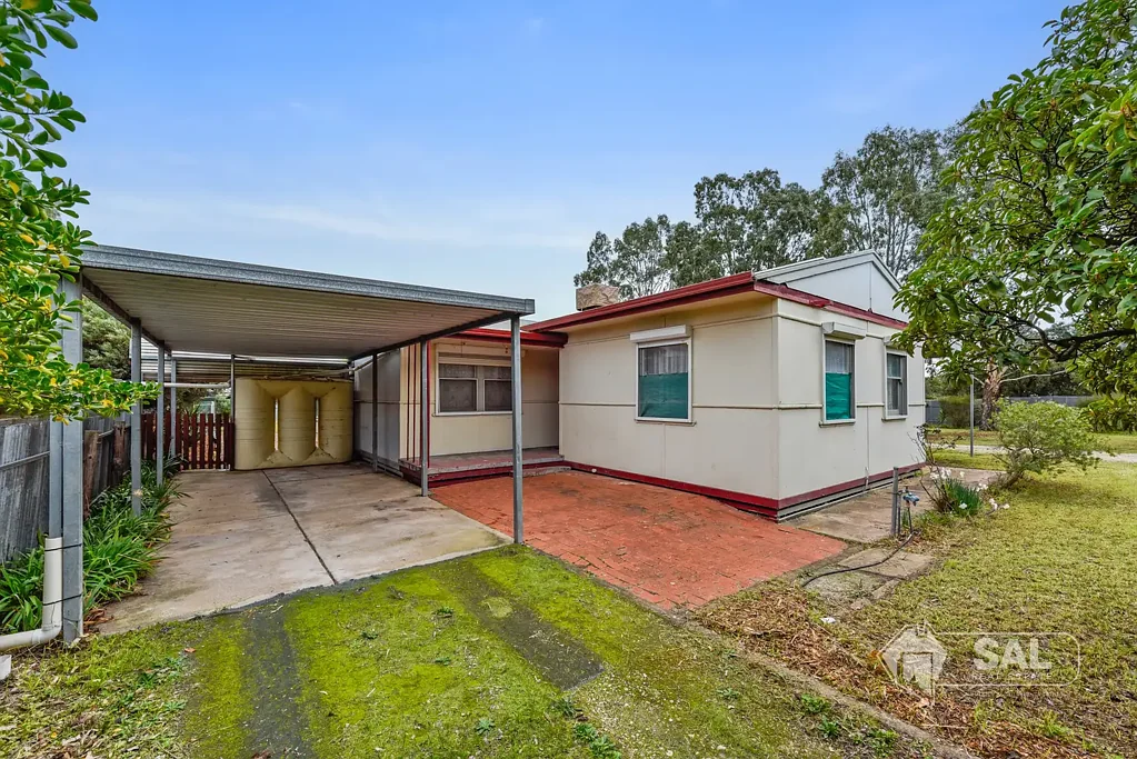 Bordertown 4 Slaapkamer Spacious Family Living on an Impressive 1,800sqm Allotment