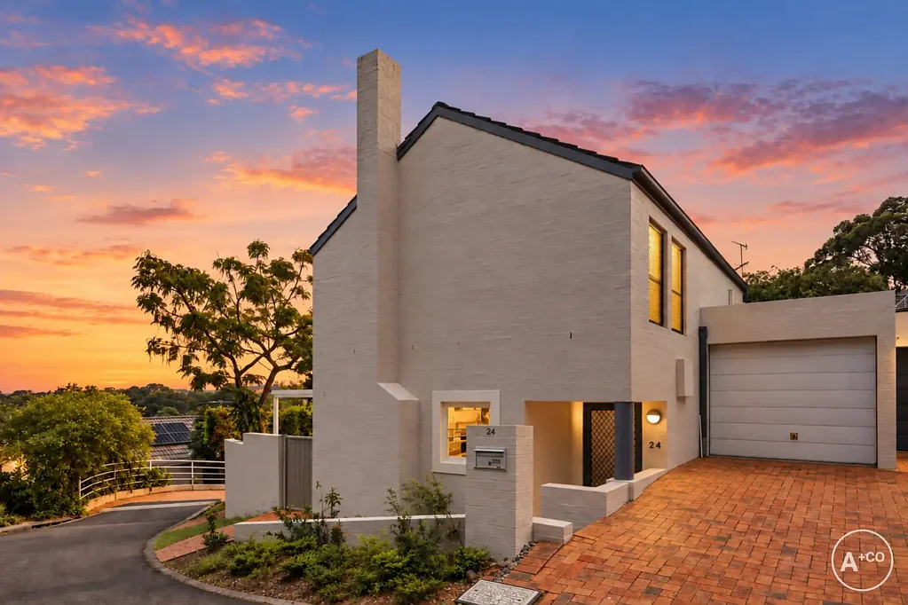 South Coogee 3कमरा House-Like Proportions with Private Outdoor Living in a Peaceful South Coogee Setting