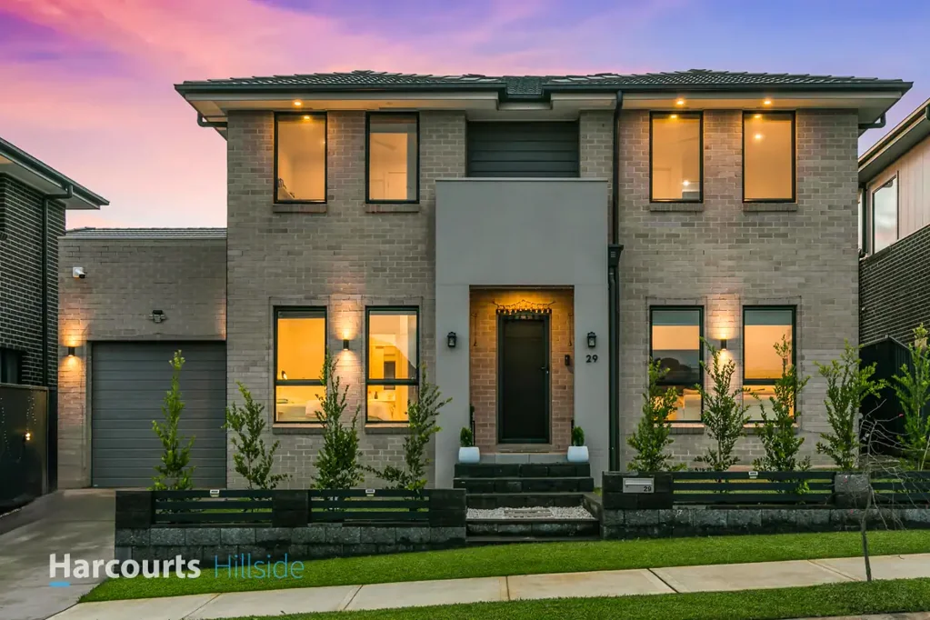 Rouse Hill 4 Bedroom Stylish Family Home with Open Plan & Guest Suite - Walk to Tallawong Metro
